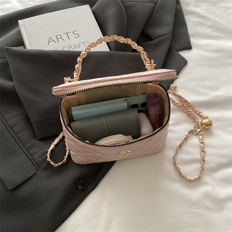 Quilted Chain Crossbody Bag